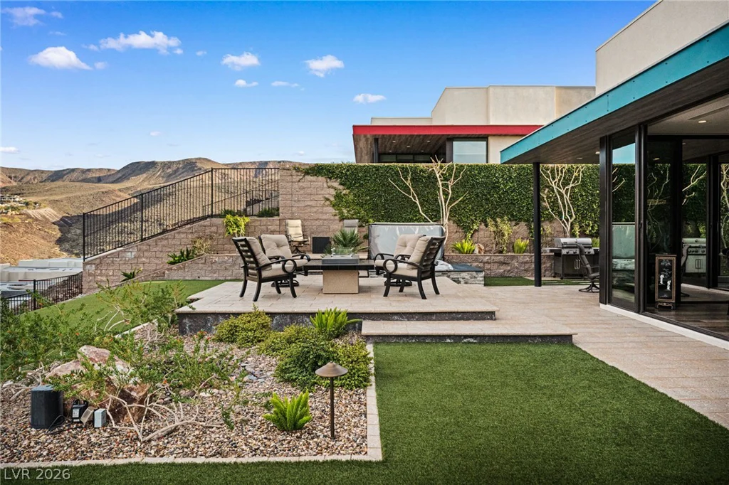 662 Falcon Summit, Henderson, NV 89012