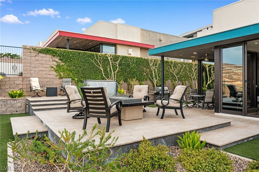 662 Falcon Summit, Henderson, NV 89012