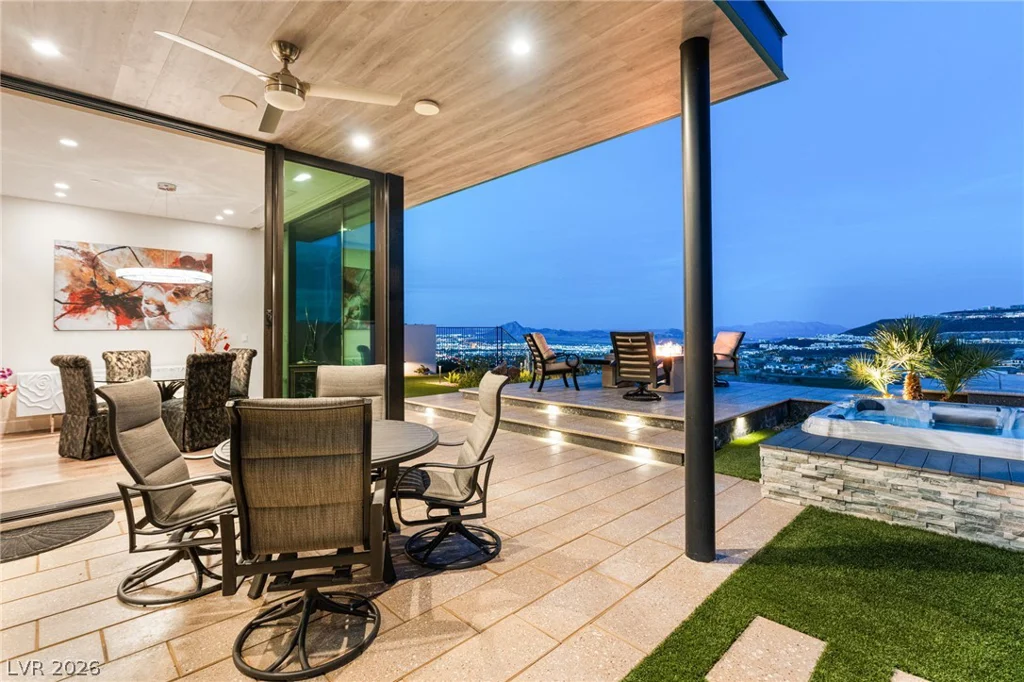 662 Falcon Summit, Henderson, NV 89012