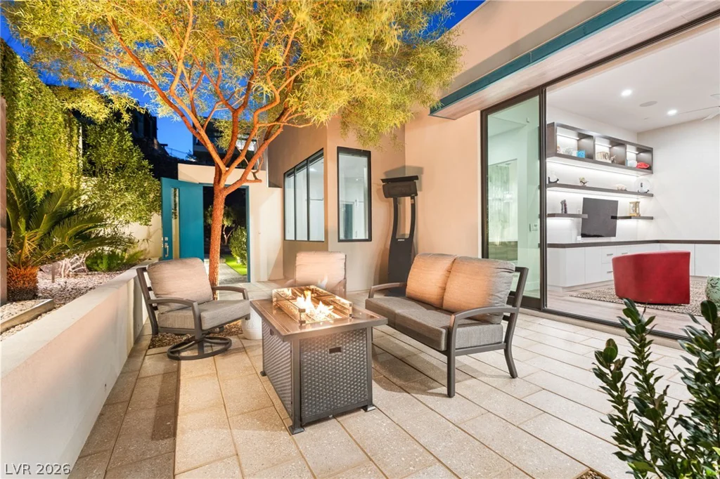 662 Falcon Summit, Henderson, NV 89012