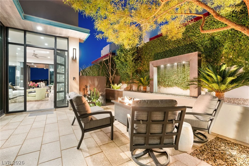 662 Falcon Summit, Henderson, NV 89012