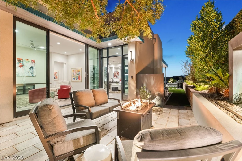 662 Falcon Summit, Henderson, NV 89012