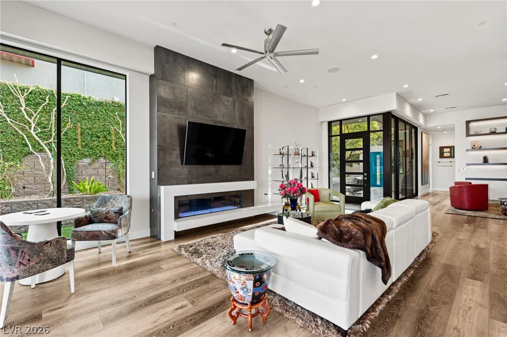 662 Falcon Summit, Henderson, NV 89012