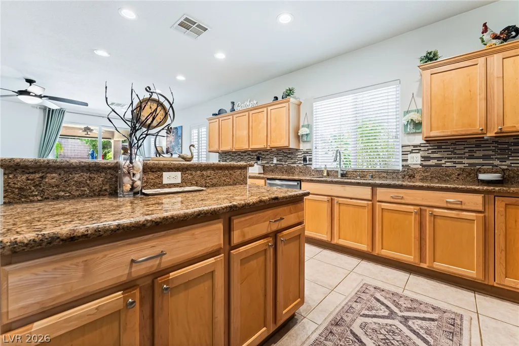 2651 Thornview, Las Vegas, NV 89135
