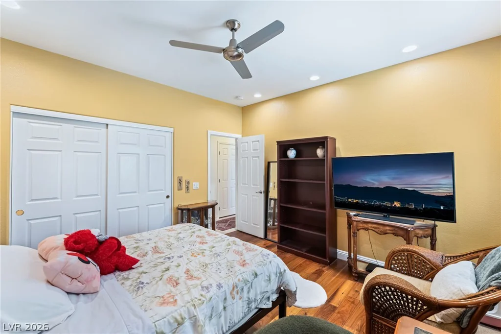 2651 Thornview, Las Vegas, NV 89135