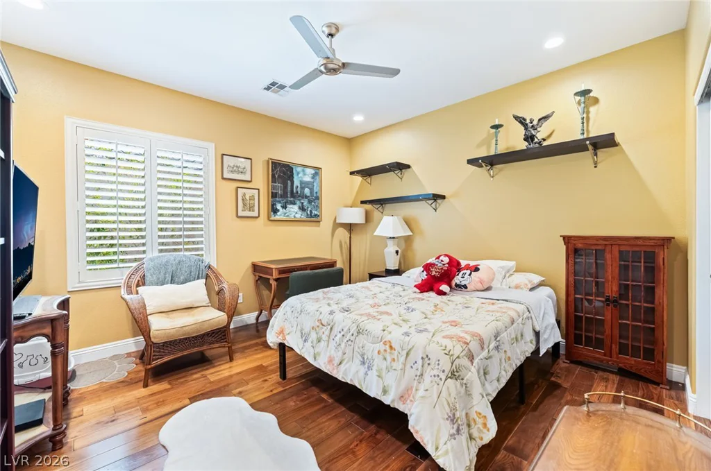 2651 Thornview, Las Vegas, NV 89135