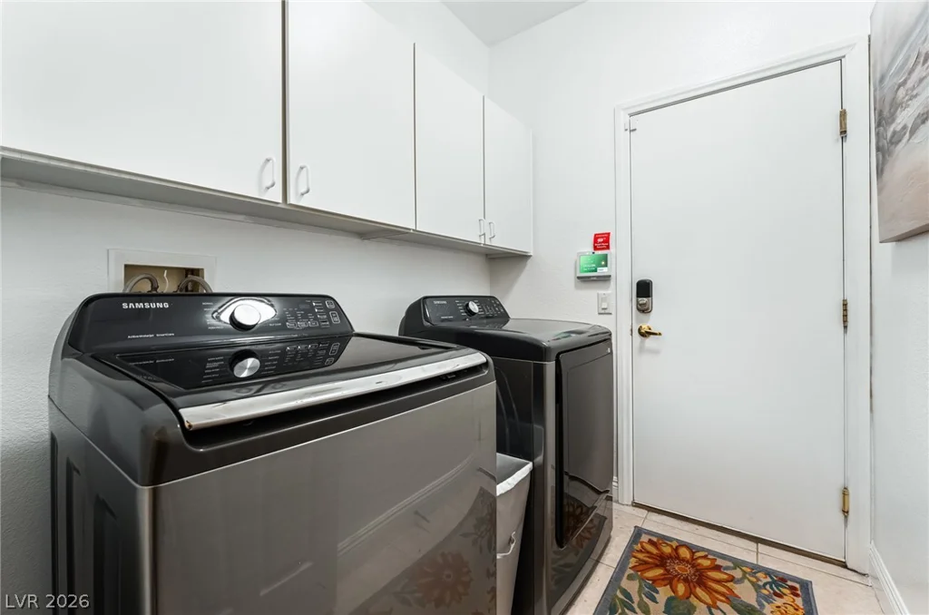 2651 Thornview, Las Vegas, NV 89135