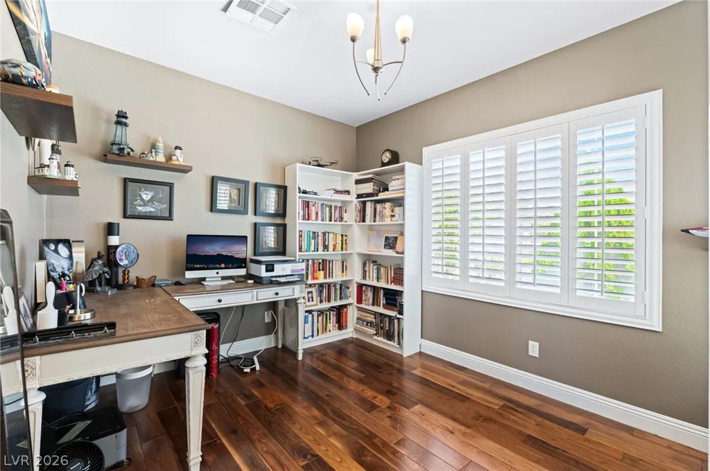 2651 Thornview, Las Vegas, NV 89135