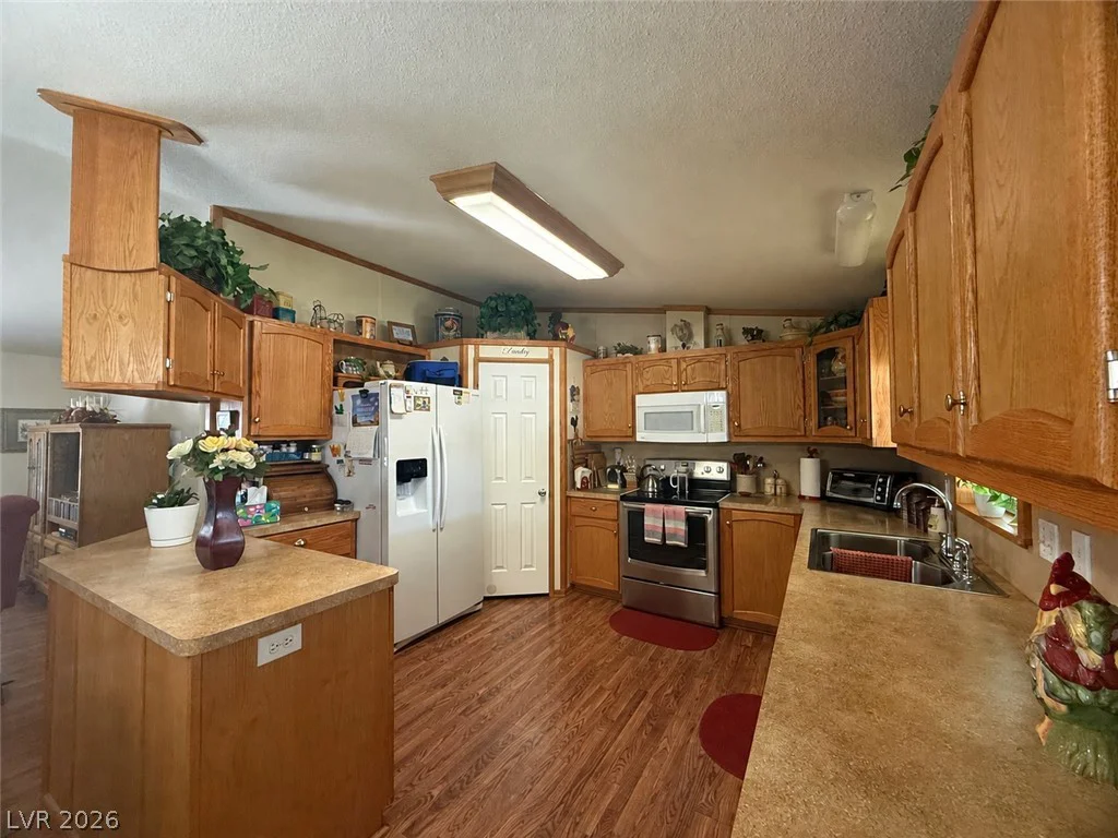 4831 Comanche, Pahrump, NV 89061