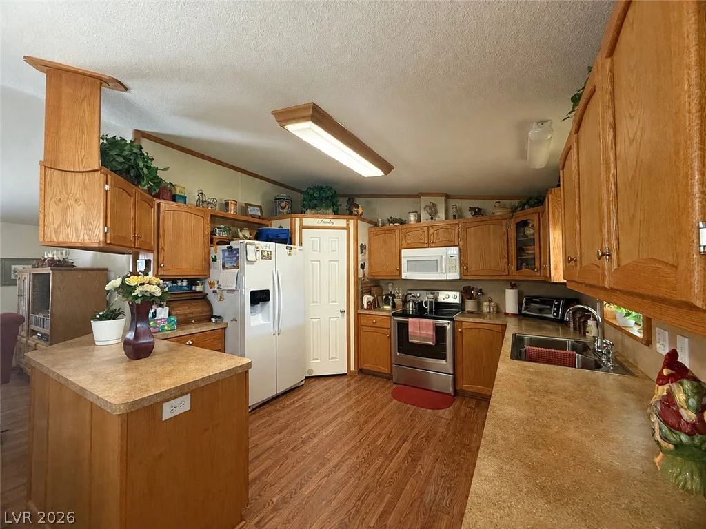 4831 Comanche, Pahrump, NV 89061