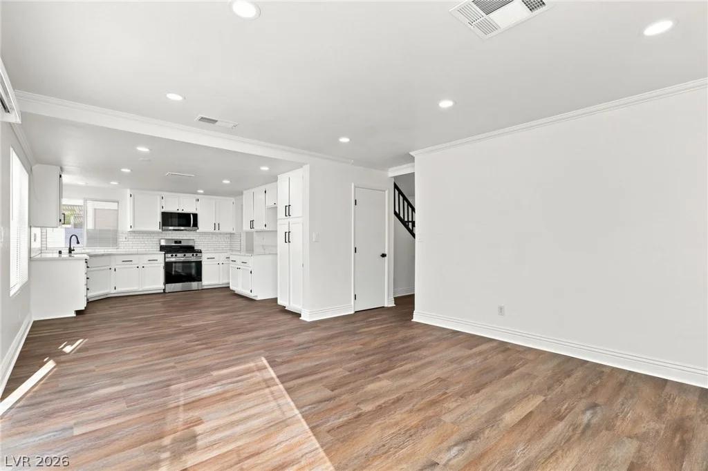 1415 Bent Arrow, North Las Vegas, NV 89031