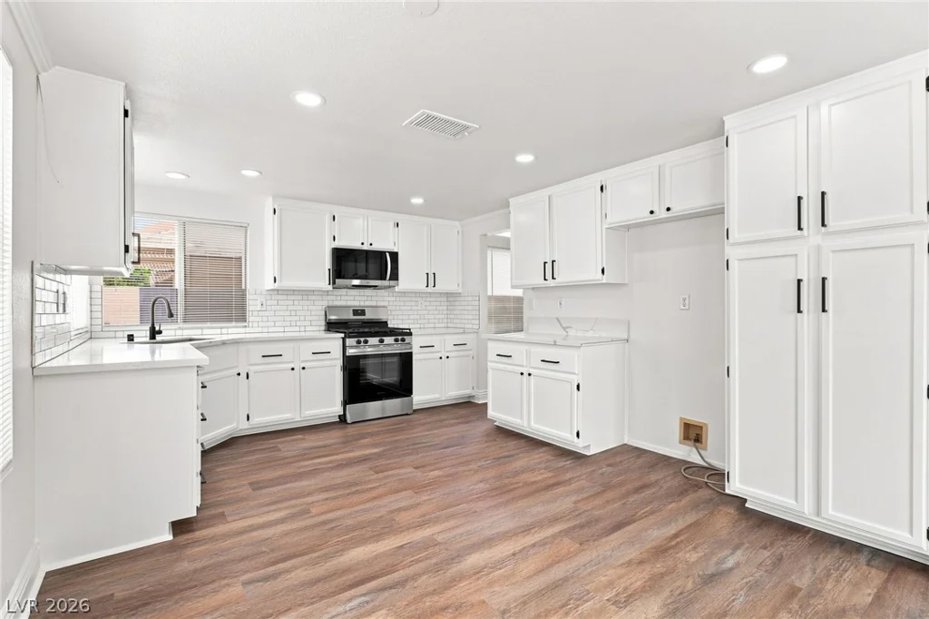 1415 Bent Arrow, North Las Vegas, NV 89031
