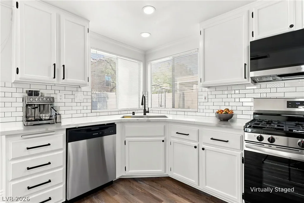 1415 Bent Arrow, North Las Vegas, NV 89031