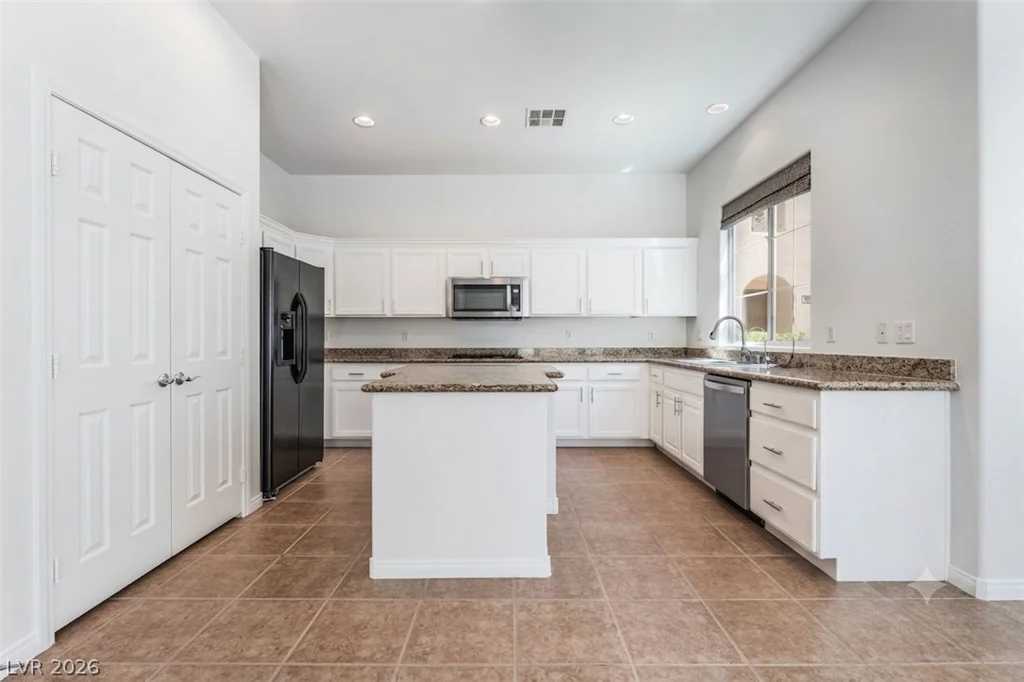 1898 Granemore, Las Vegas, NV 89135