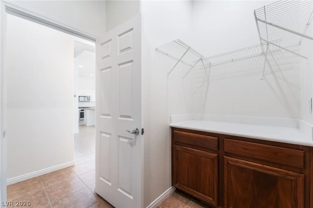 1898 Granemore, Las Vegas, NV 89135