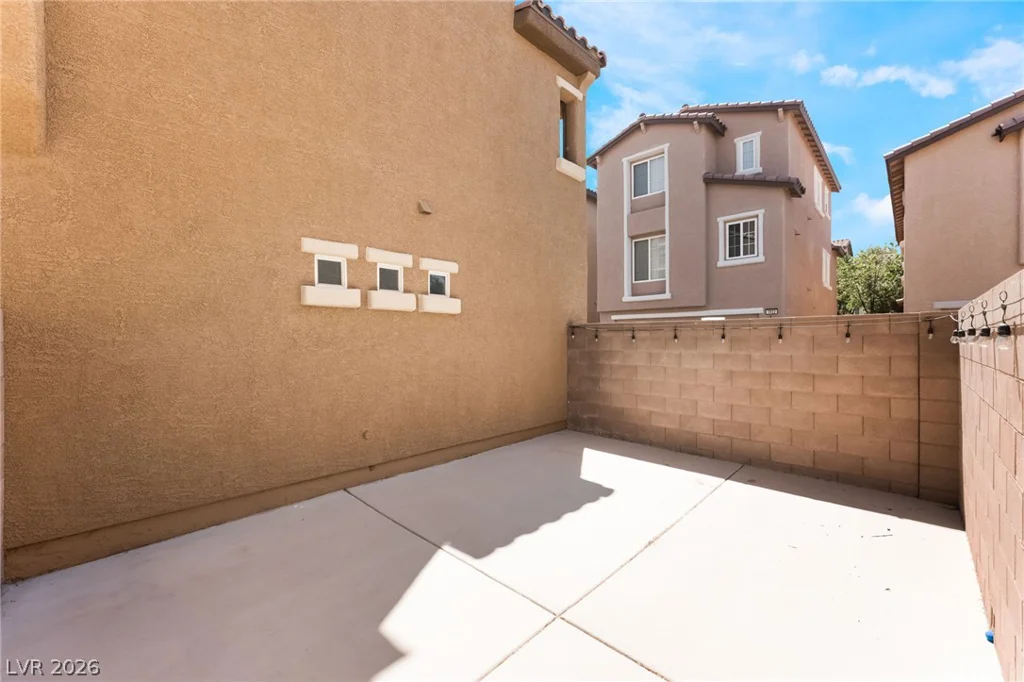1898 Granemore, Las Vegas, NV 89135