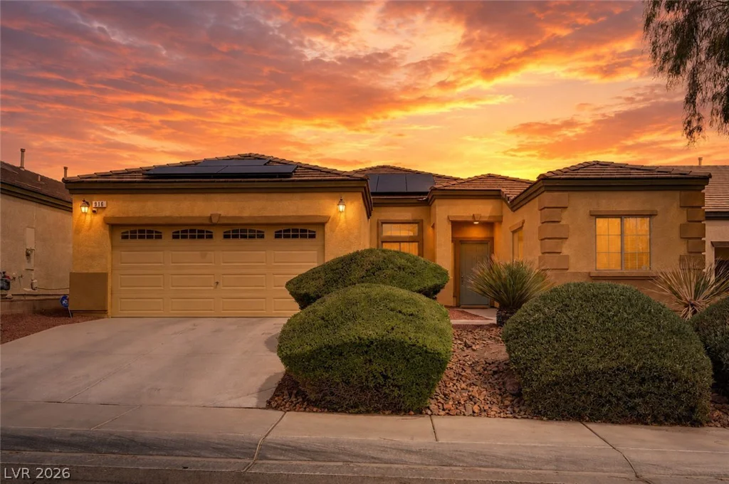 916 Kevin Baker, North Las Vegas, NV 89086