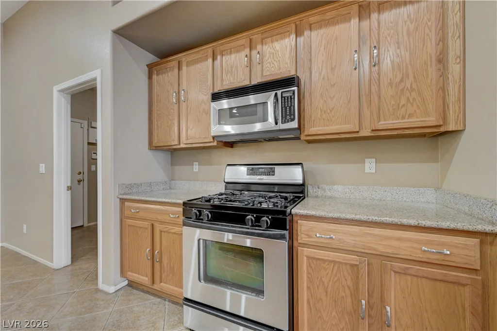 916 Kevin Baker, North Las Vegas, NV 89086