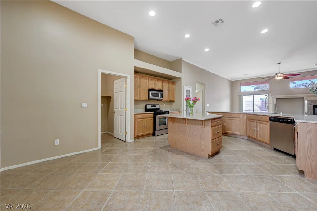 916 Kevin Baker, North Las Vegas, NV 89086