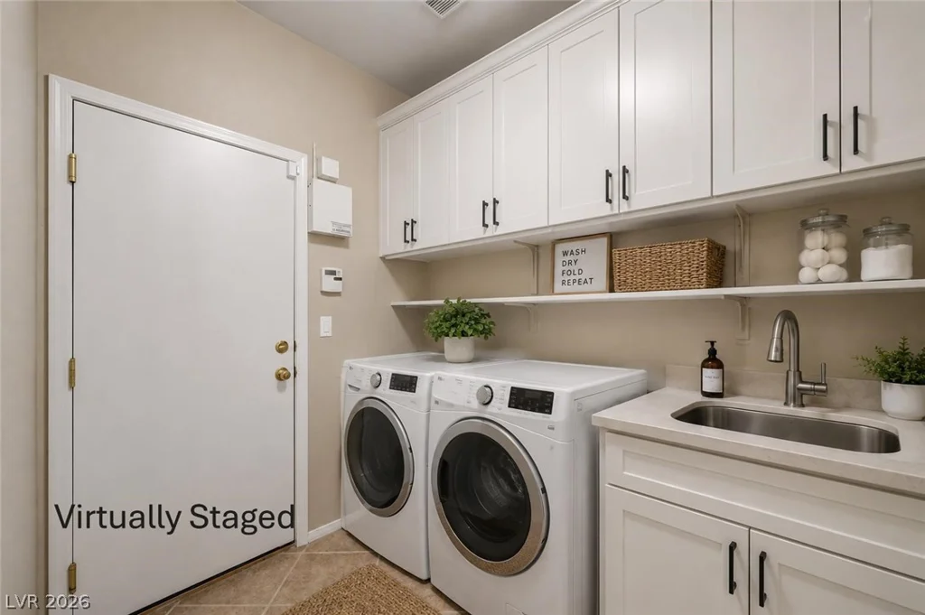916 Kevin Baker, North Las Vegas, NV 89086