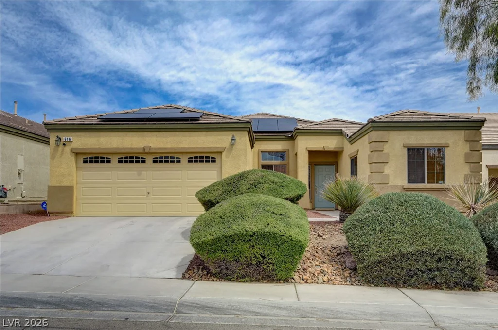 916 Kevin Baker, North Las Vegas, NV 89086