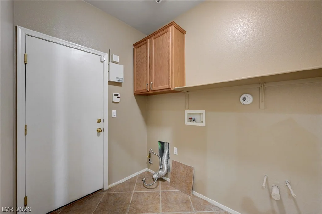 916 Kevin Baker, North Las Vegas, NV 89086