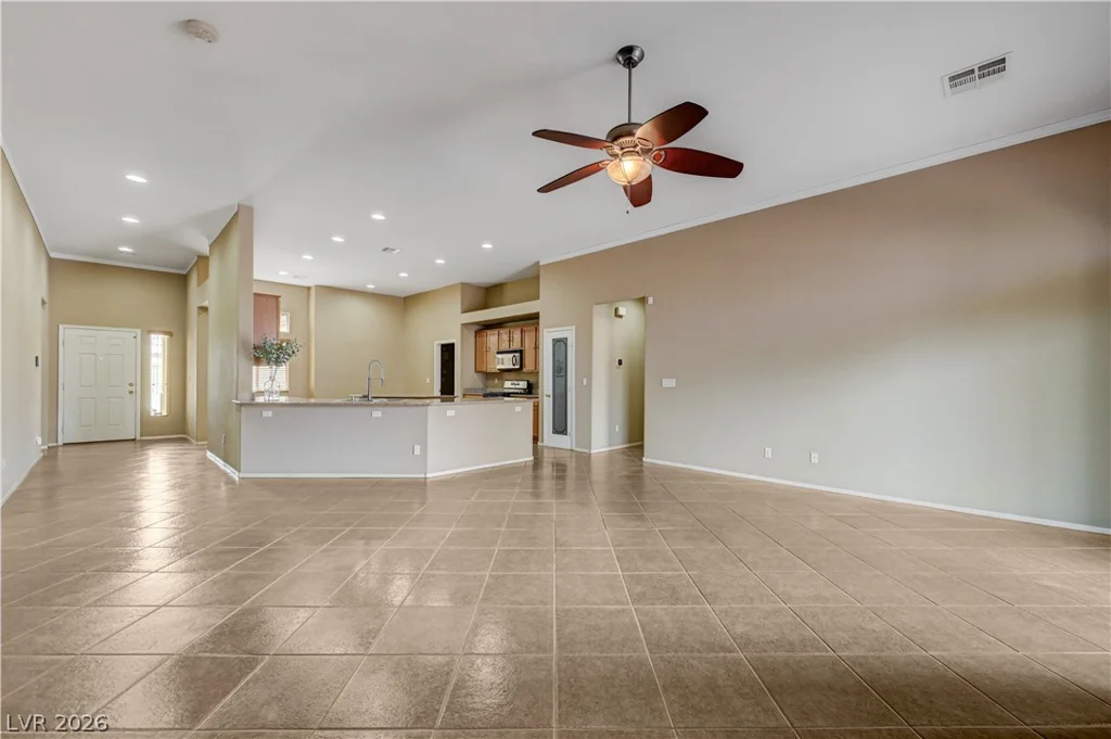 916 Kevin Baker, North Las Vegas, NV 89086