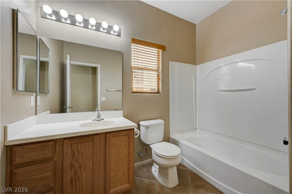 916 Kevin Baker, North Las Vegas, NV 89086