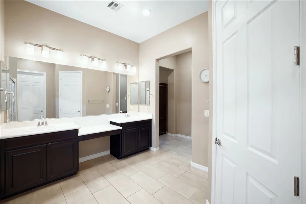 697 Otter Brook, Henderson, NV 89011
