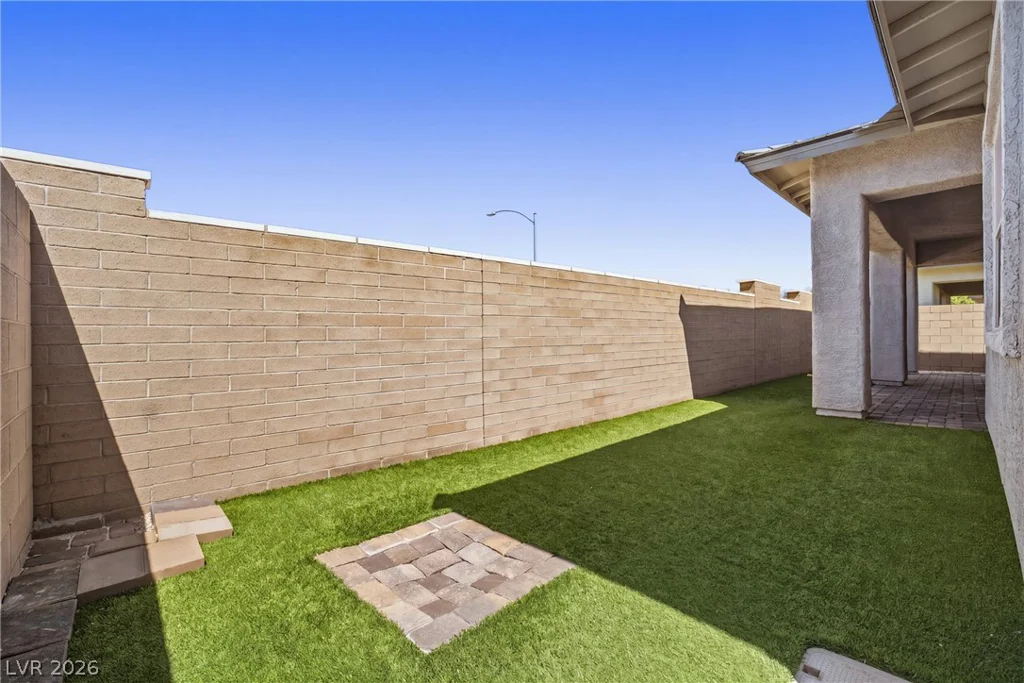 697 Otter Brook, Henderson, NV 89011