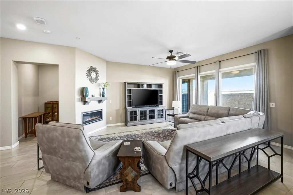 697 Otter Brook, Henderson, NV 89011