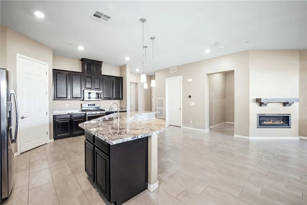 697 Otter Brook, Henderson, NV 89011