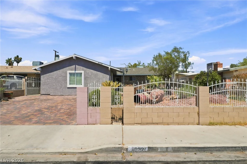 6232 McAllister, Las Vegas, NV 89107