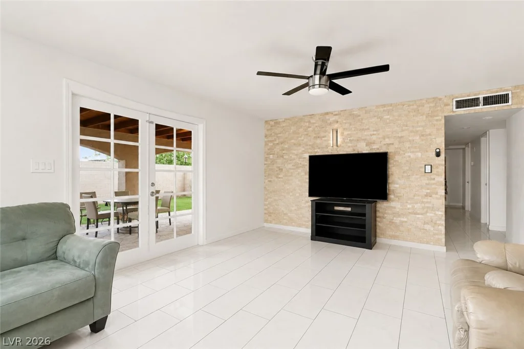 6232 McAllister, Las Vegas, NV 89107