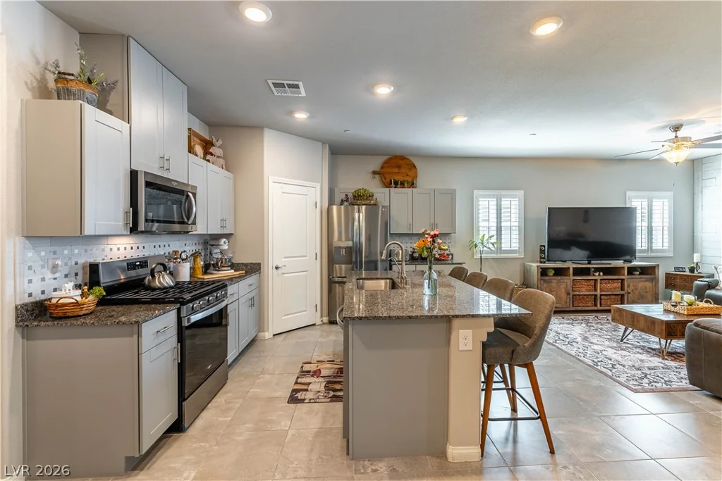 10107 Sequoia Falls, Las Vegas, NV 89149
