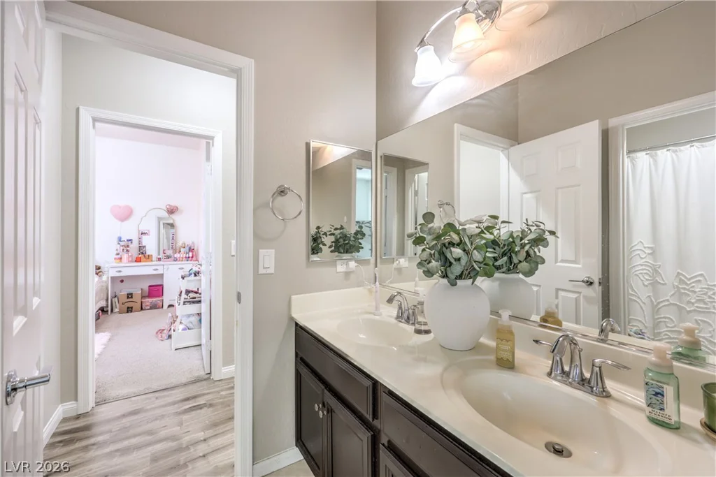 913 Estes Cove, Henderson, NV 89012