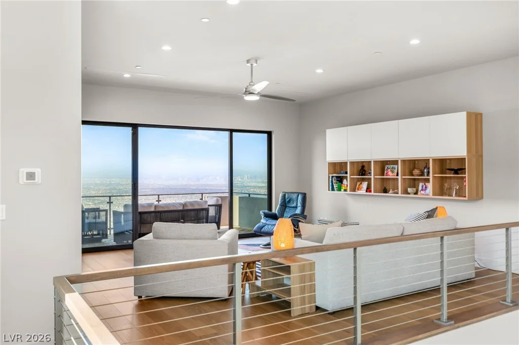 571 Overlook Rim, Henderson, NV 89012