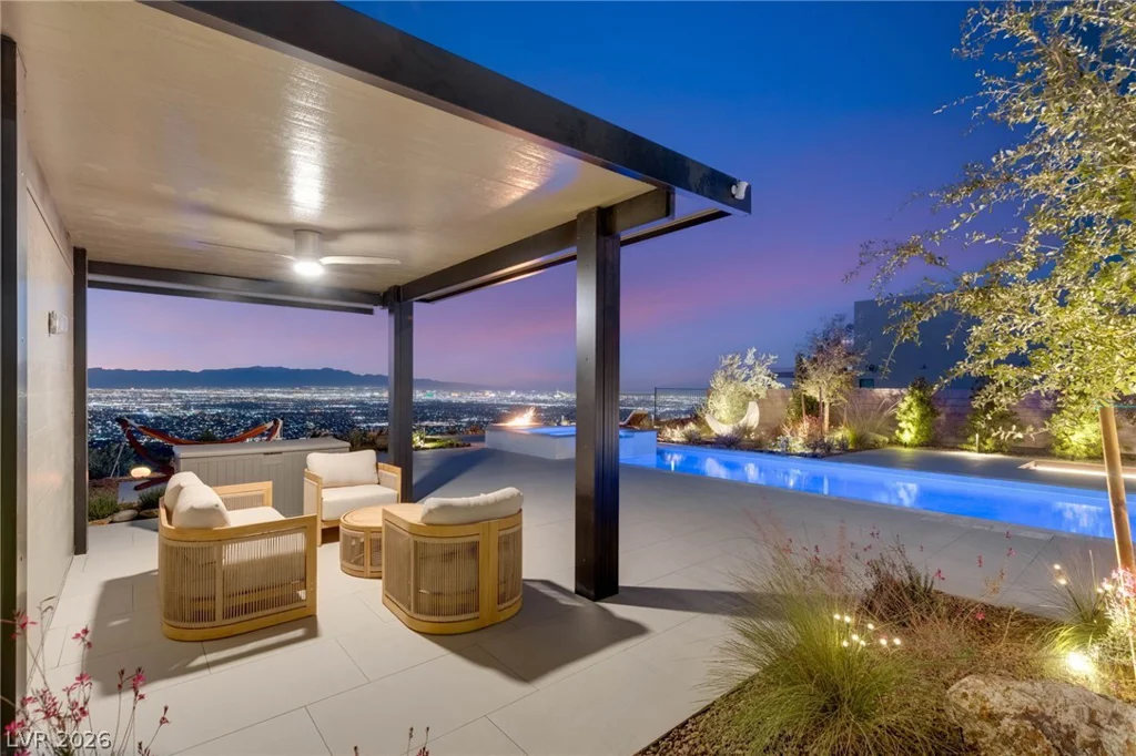 571 Overlook Rim, Henderson, NV 89012