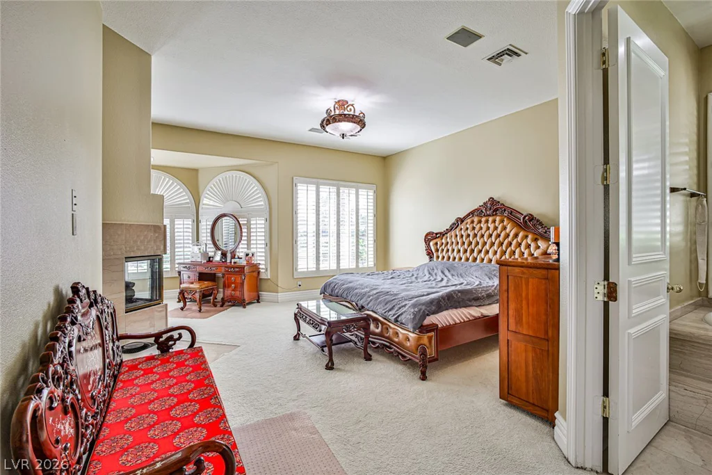 2300 Glenbrook, Las Vegas, NV 89117
