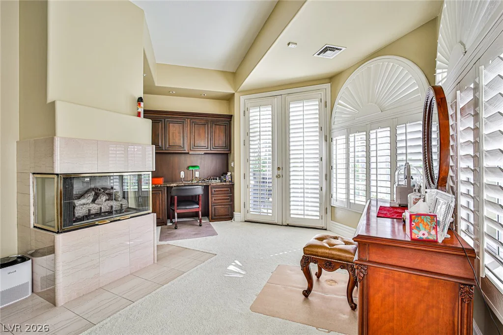 2300 Glenbrook, Las Vegas, NV 89117