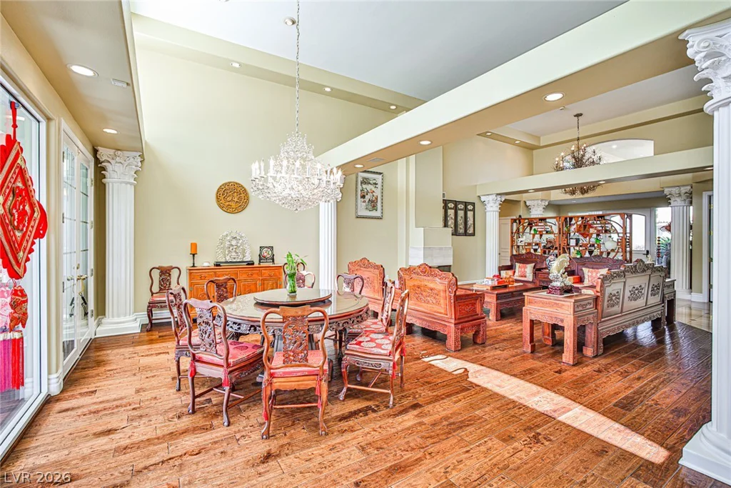 2300 Glenbrook, Las Vegas, NV 89117