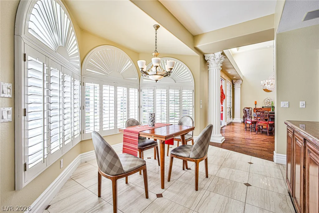 2300 Glenbrook, Las Vegas, NV 89117