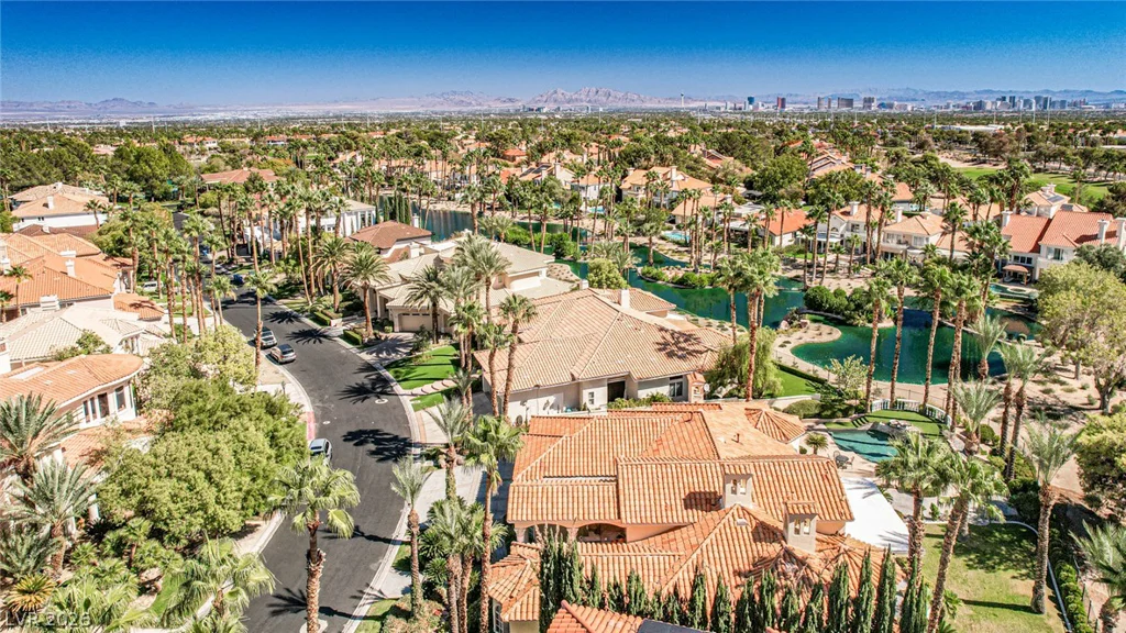 2300 Glenbrook, Las Vegas, NV 89117