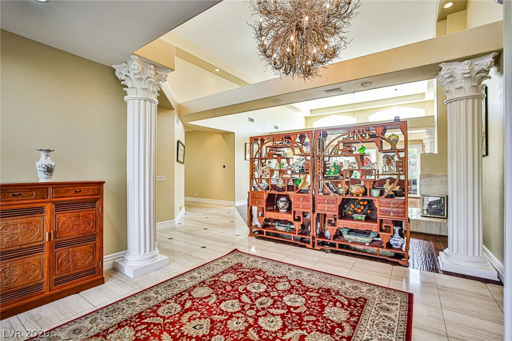 2300 Glenbrook, Las Vegas, NV 89117