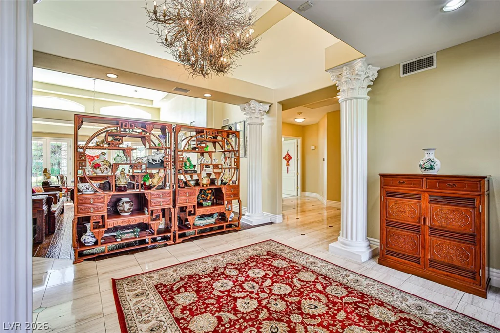 2300 Glenbrook, Las Vegas, NV 89117