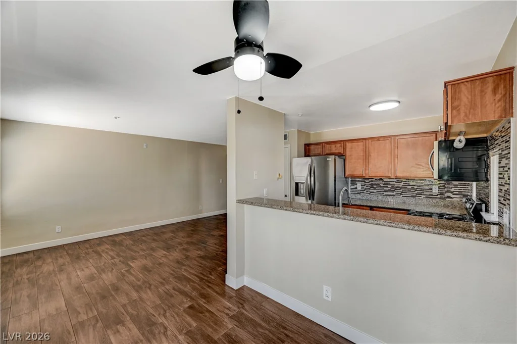 2120 Sealion, Las Vegas, NV 89128