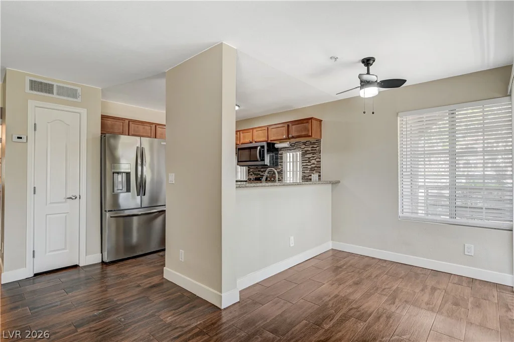 2120 Sealion, Las Vegas, NV 89128