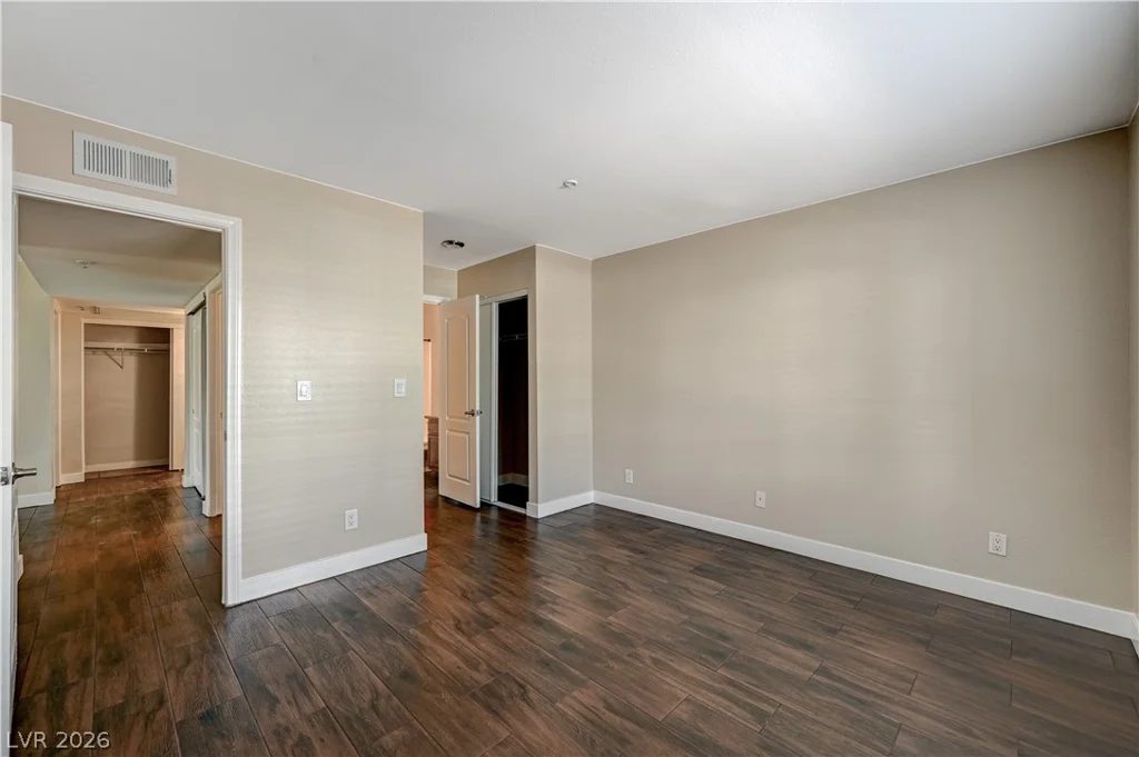 2120 Sealion, Las Vegas, NV 89128