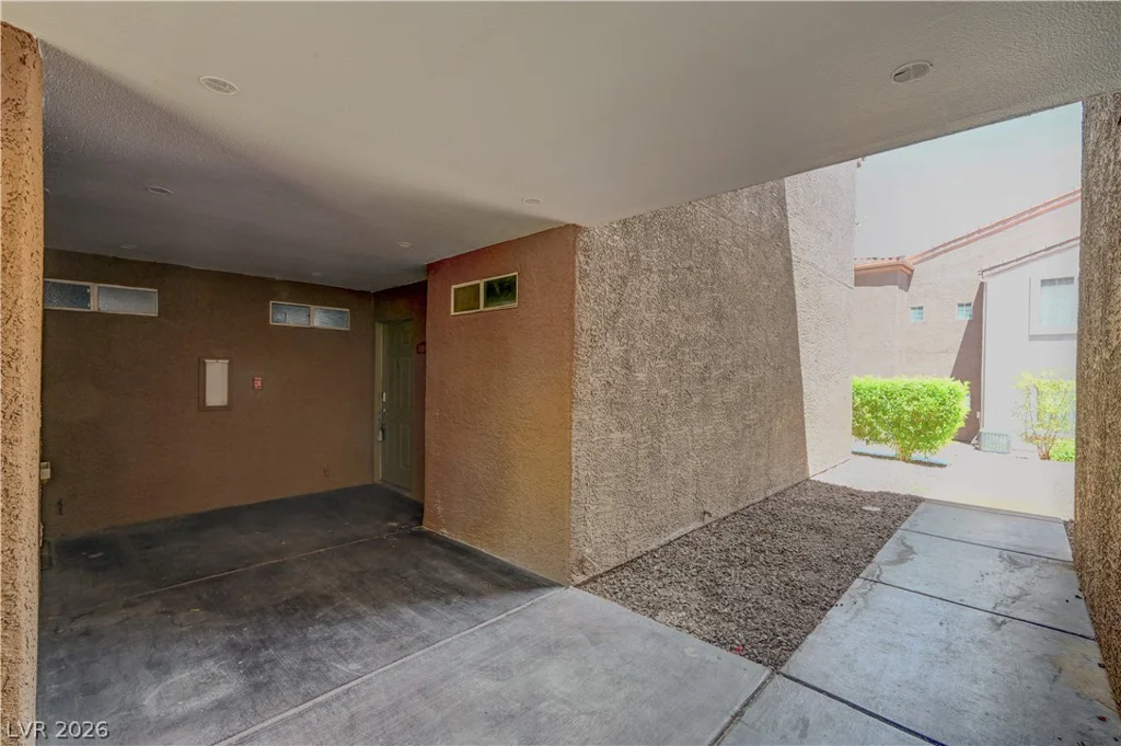 2120 Sealion, Las Vegas, NV 89128