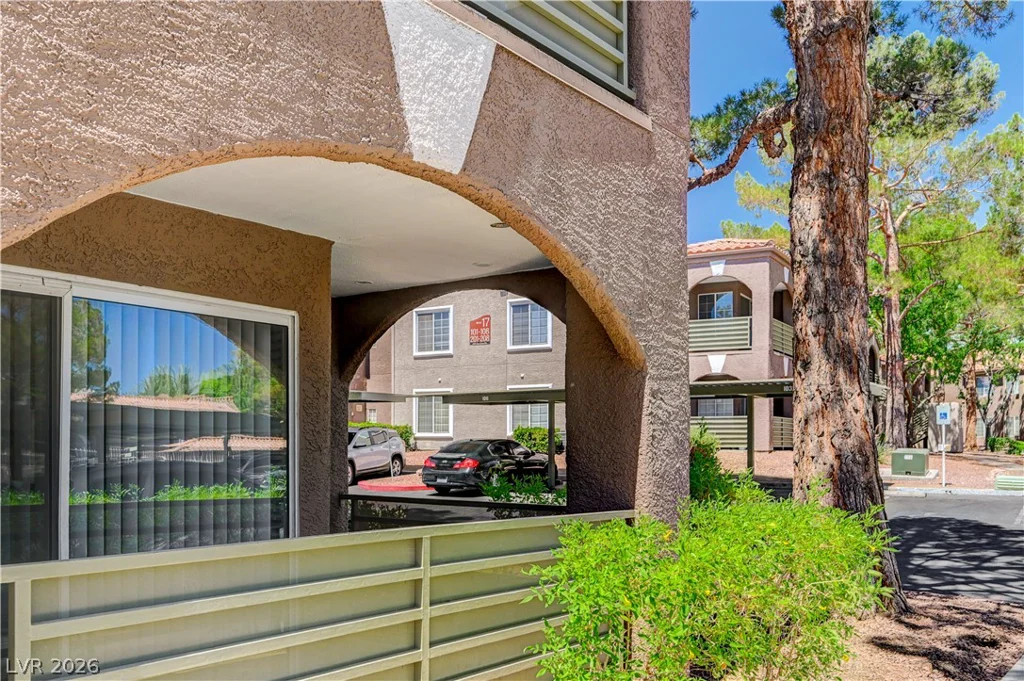 2120 Sealion, Las Vegas, NV 89128